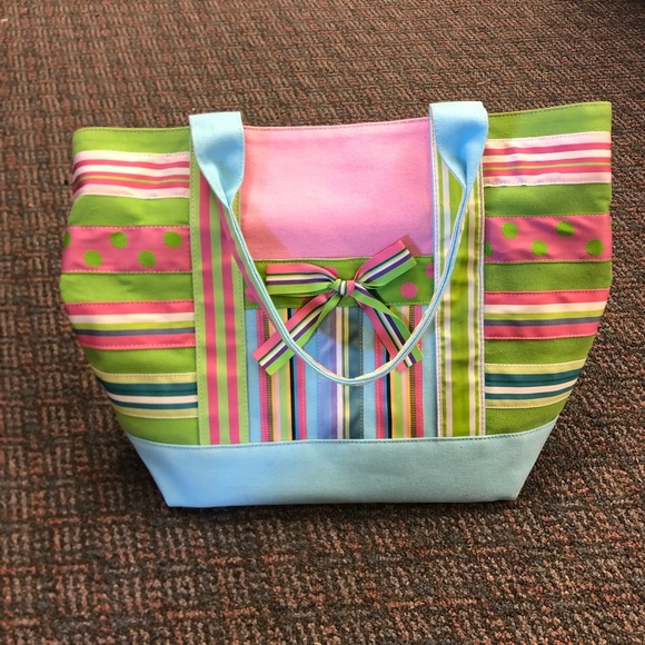 Quacker Factory large pastel colors pocketbook - Picture 1 of 8